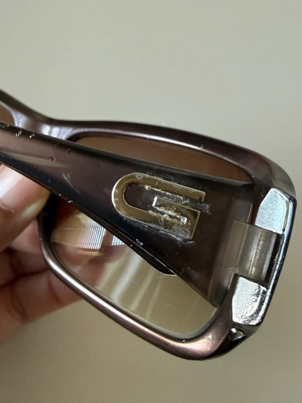 Gucci Sunglasses - Picture 7 of 17